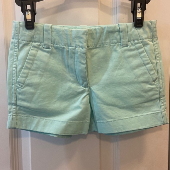 Vineyard Vines Other - Vineyard Vines Sea Foam Shorts Girls 4T Front/Back Pockets EUC Smoke/Pet Free